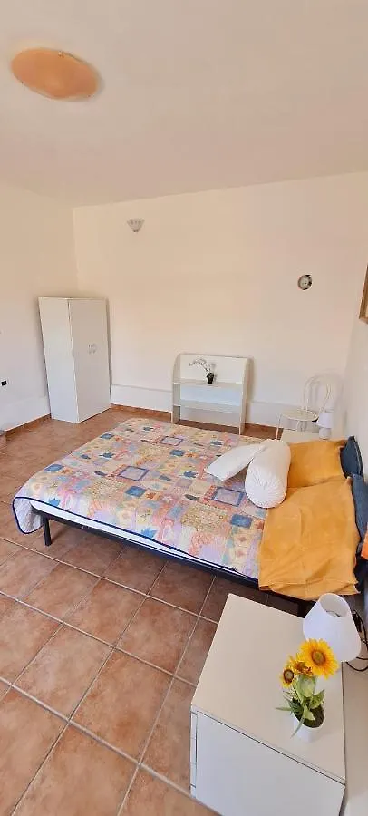 S&M House Apartment La Maddalena  0*, La Maddalena (Sassari)